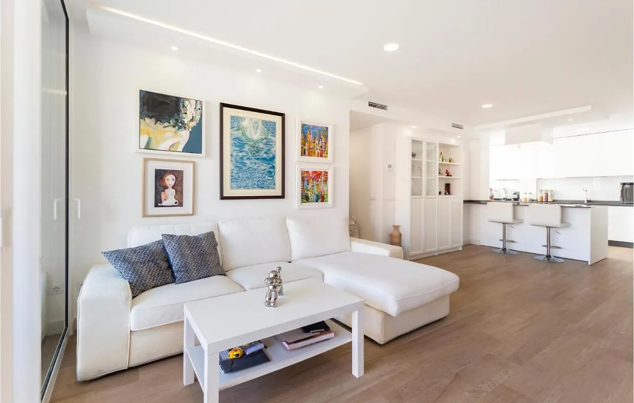 3 Bedroom Beautiful Apartment In Malaga